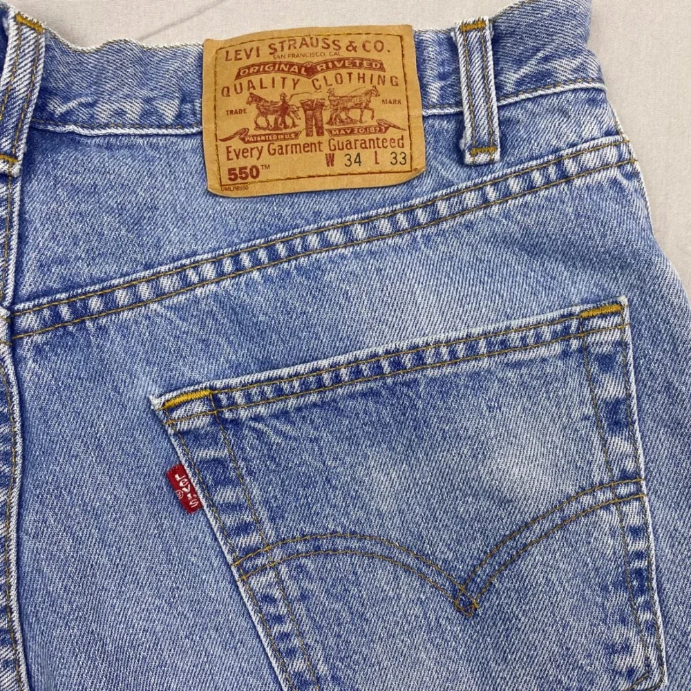 Vintage Levis 550 Relaxed Fit Jeans‎ Mens 34x33 Made In Canada Light Wash Denim
